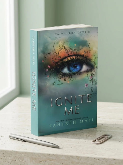 Ignite Me by Tahereh Mafi – Shatter Me Book 3 – Dystopian Fantasy Romance